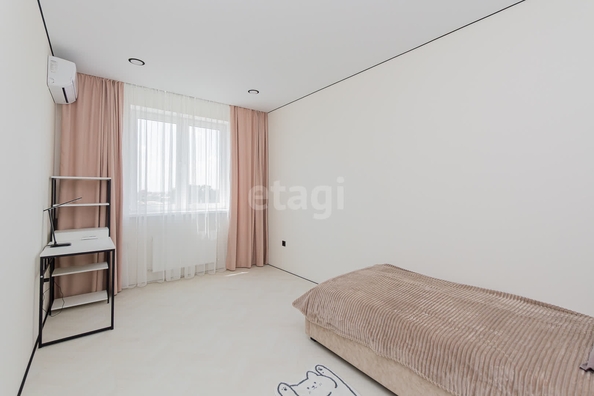 
   Продам 2-комнатную, 57.5 м², Любимово мкр, 18

. Фото 14.