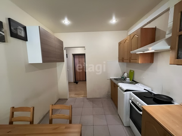 
   Продам 1-комнатную, 32.9 м², Новосельская ул, 18

. Фото 3.