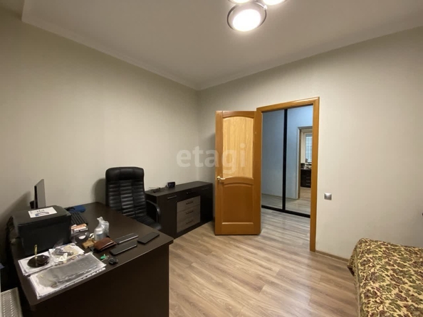 
   Продам 2-комнатную, 70.4 м², Черкасская ул, 83

. Фото 7.