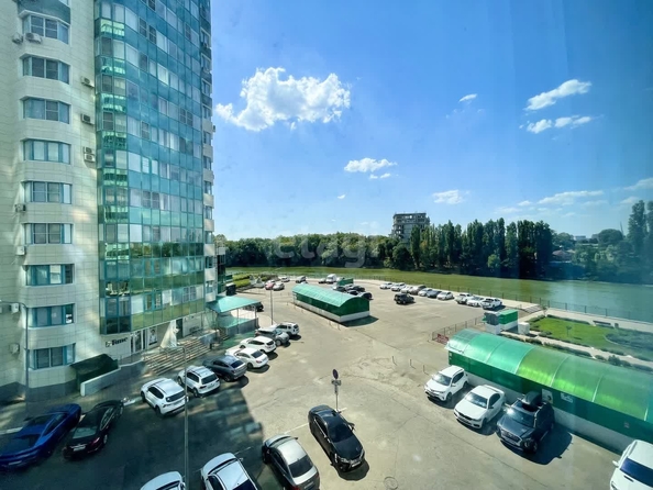 
   Продам 4-комнатную, 154 м², Кубанская Набережная ул, 37/11

. Фото 20.