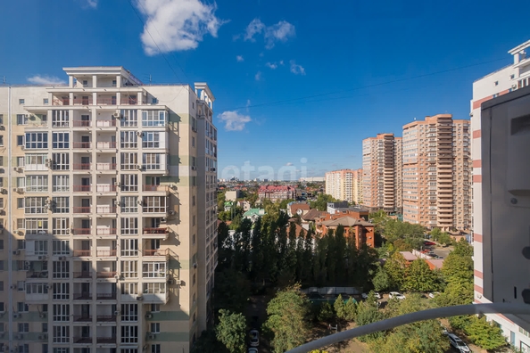 
   Продам 2-комнатную, 69.7 м², Казбекская ул, 12

. Фото 9.