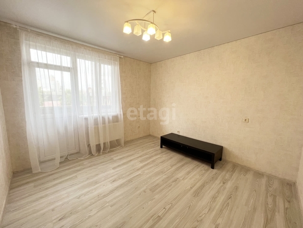 
   Продам 1-комнатную, 43 м², Заполярная ул, 45/1

. Фото 1.