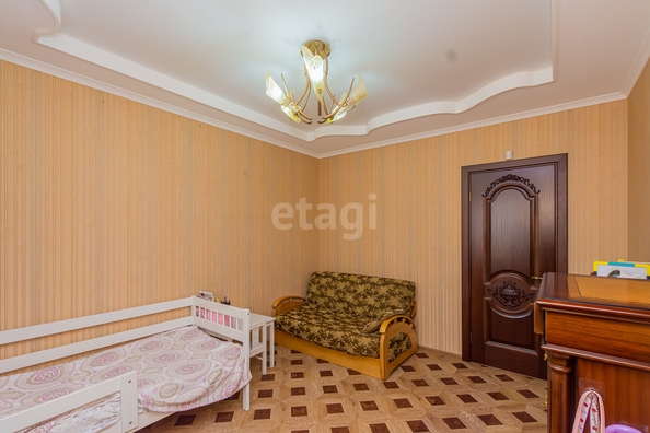 
   Продам 4-комнатную, 153 м², Клары Лучко б-р, 10

. Фото 8.