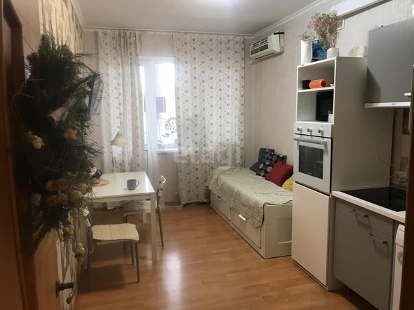 
   Продам 1-комнатную, 50 м², Черниговская ул, 6

. Фото 1.