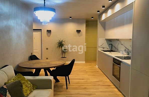 
   Продам 2-комнатную, 74 м², Парусная ул, 10/2

. Фото 2.