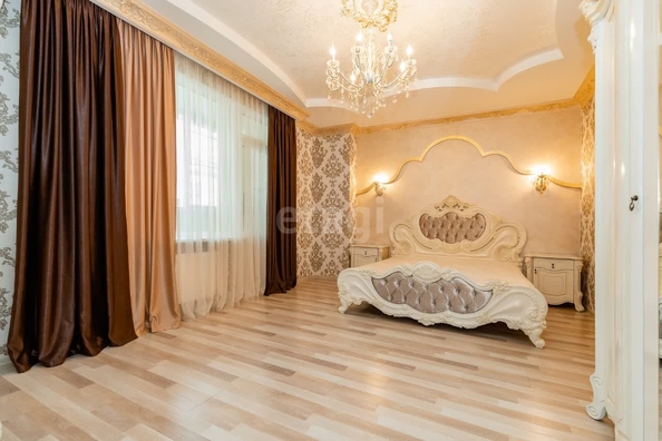 
  Сдам в аренду 3-комнатную квартиру, 152 м², Краснодар

. Фото 6.