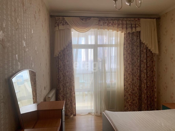 
  Сдам в аренду 2-комнатную квартиру, 61 м², Краснодар

. Фото 2.