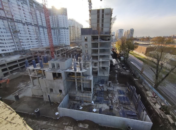 
   Продам 1-комнатную, 44.8 м², Режиссёр, литера 3

. Фото 12.