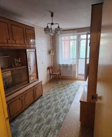 
   Продам 3-комнатную, 69.1 м², Думенко ул, 8

. Фото 3.