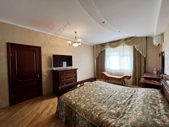 
   Продам дом, 326 м², Краснодар

. Фото 16.