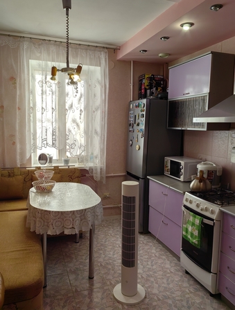 
   Продам 2-комнатную, 56 м², Родниковая ул, 2/1

. Фото 4.