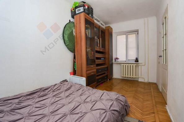 
   Продам 3-комнатную, 56.9 м², Курчатова ул, 4

. Фото 9.