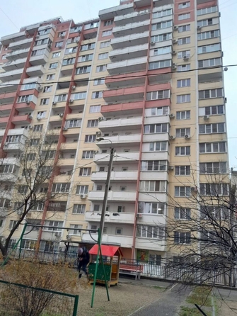 
   Продам 1-комнатную, 40 м², Восточно-Кругликовская ул, 48/1

. Фото 1.