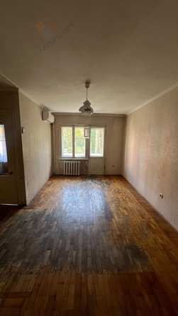 
   Продам 1-комнатную, 30 м², Калинина ул, 68

. Фото 1.