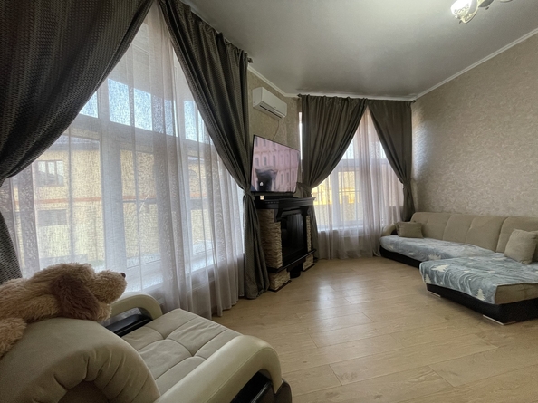 
   Продам 3-комнатную, 79 м², Зеленая ул, 1В

. Фото 2.