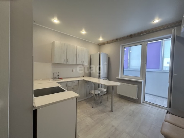 
  Сдам в аренду 2-комнатную квартиру, 50 м², Краснодар

. Фото 2.