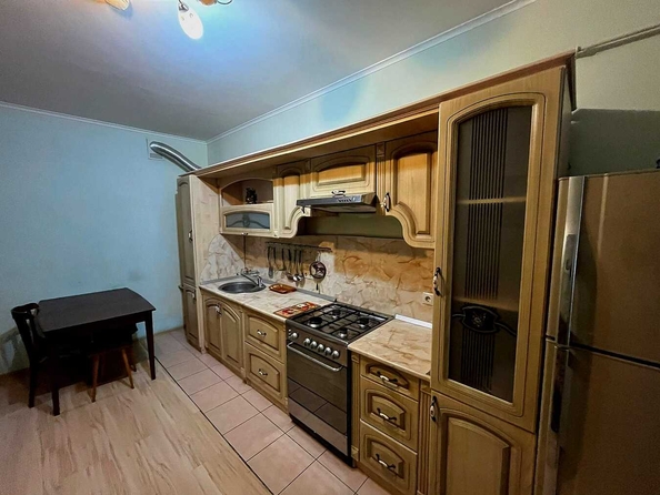 
   Продам 1-комнатную, 63 м², Омелькова ул, 20к6

. Фото 5.