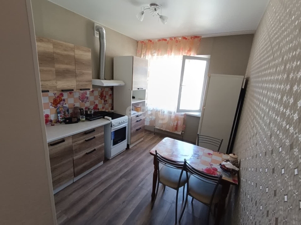 
   Продам 1-комнатную, 30.3 м², Сербская ул, 6/3

. Фото 1.