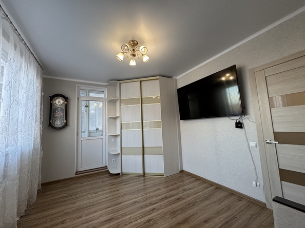 
   Продам 2-комнатную, 50 м², Рождественская ул, 52

. Фото 16.