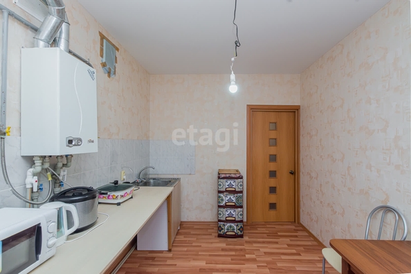 
   Продам 1-комнатную, 37.5 м², Кирилла Россинского ул, 69

. Фото 10.