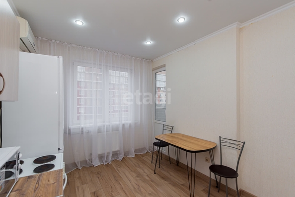 
   Продам 1-комнатную, 31.7 м², Западный Обход ул, 39/2  2

. Фото 2.