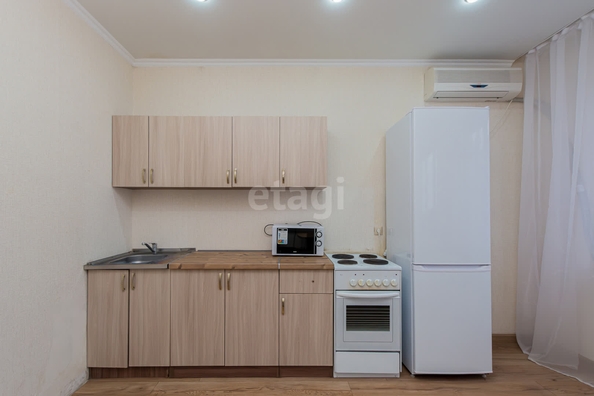 
   Продам 1-комнатную, 31.7 м², Западный Обход ул, 39/2  2

. Фото 5.