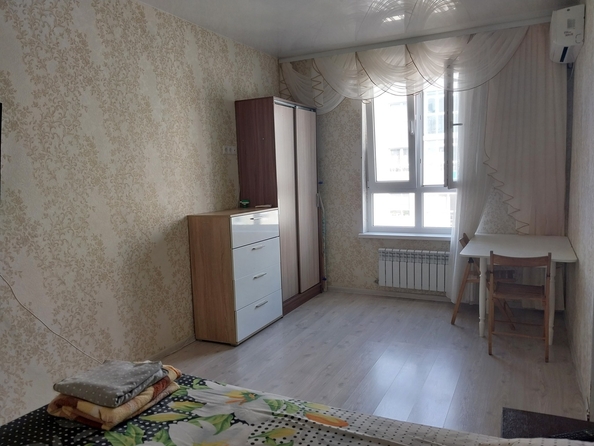 
   Продам 1-комнатную, 37 м², Мирная ул, 29к12

. Фото 2.