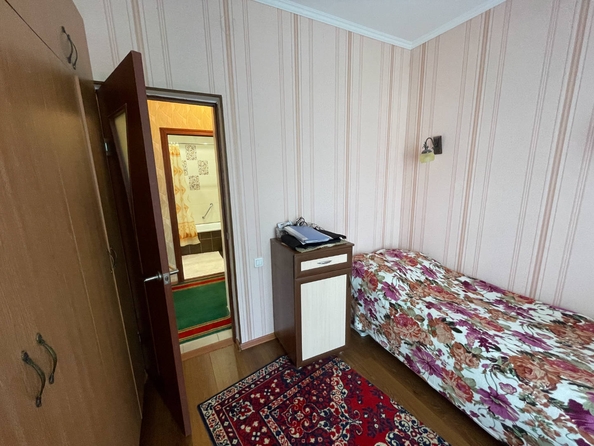 
   Продам 2-комнатную, 42 м², Анапская ул, 3/11

. Фото 4.