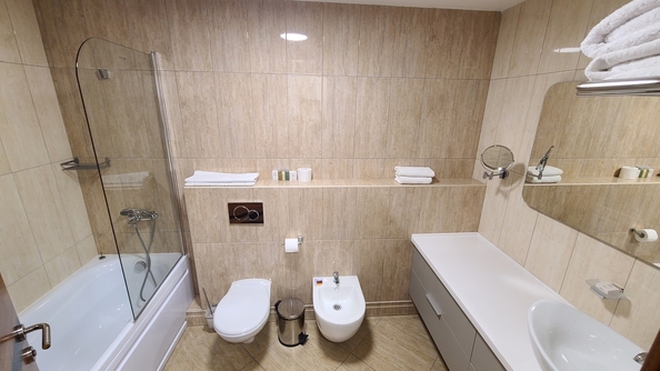 
   Продам 1-комнатную квартира, 98 м², Революции пр-кт, 3

. Фото 15.