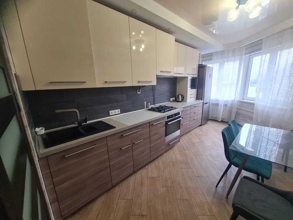 
   Продам 2-комнатную, 89 м², Промышленная ул, 2

. Фото 6.