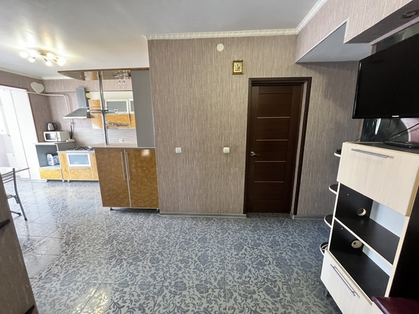 
   Продам 2-комнатную, 50 м², Омелькова ул, 14В

. Фото 22.