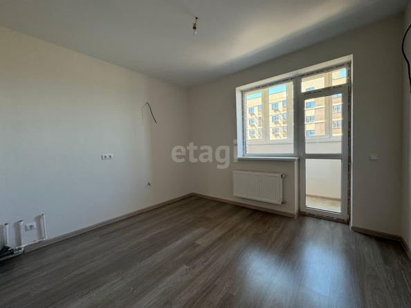 
   Продам 1-комнатную, 33.9 м², Скандинавская ул, 1/8

. Фото 3.