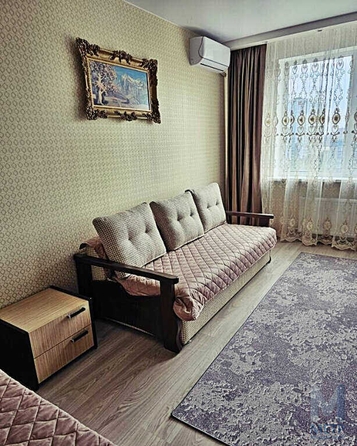 
  Сдам в аренду 1-комнатную квартиру, 37 м², Краснодар

. Фото 2.