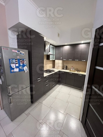 
   Продам 2-комнатную, 37.6 м², Молодогвардейская (Хостинский р-н) ул, 2/6

. Фото 1.