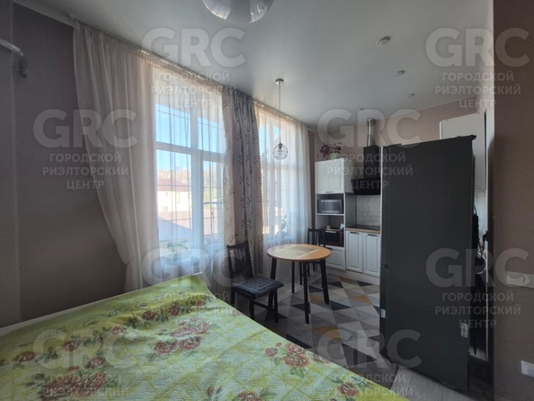 
   Продам 1-комнатную, 34.4 м², Владимировская ул, 141А

. Фото 1.