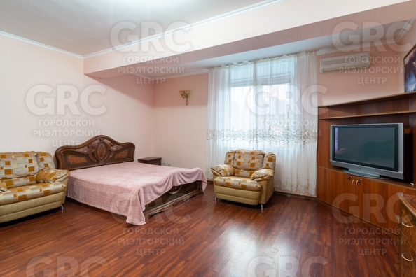 
   Продам 3-комнатную, 110 м², Дмитриевой (Хостинский р-н) ул, 13/1

. Фото 7.