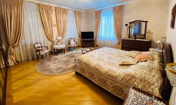 
   Продам дом, 600 м², Краснодар

. Фото 10.