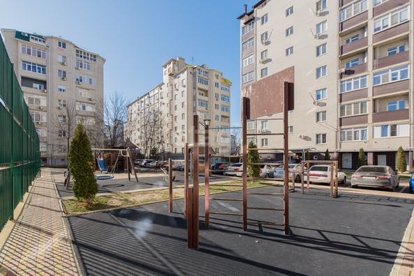 
   Продам 2-комнатную, 61.4 м², Черкасская ул, 71/1

. Фото 28.