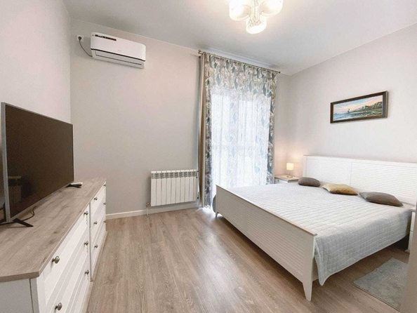 
   Продам 2-комнатную, 107 м², Калинина ул, 150к12

. Фото 5.