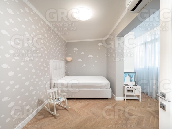 
   Продам 4-комнатную, 160 м², Гагарина ул, 30а

. Фото 3.