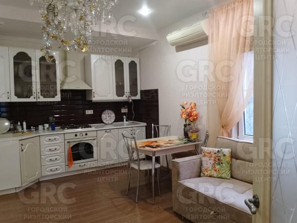 
   Продам 3-комнатную, 61.7 м², Виноградная ул, 224/9

. Фото 3.