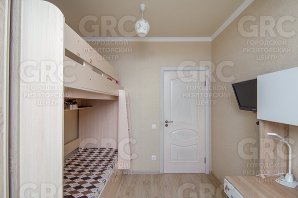 
   Продам 3-комнатную, 44 м², Олимпийская ул, 31/12

. Фото 8.