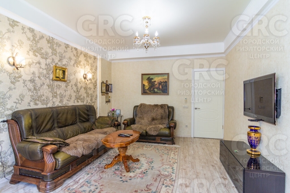 
   Продам 2-комнатную, 73.6 м², Клубничная ул, 90

. Фото 8.