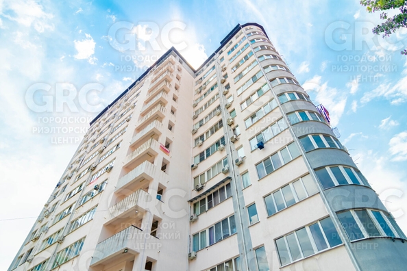 
   Продам 1-комнатную, 43.5 м², Ленина (Адлерский р-н) ул, 288

. Фото 2.