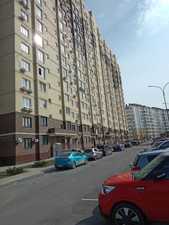 
   Продам 1-комнатную, 36 м², Ленина ул, 190к1

. Фото 2.