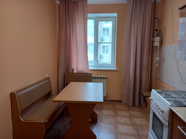 
   Продам 1-комнатную, 37 м², Стахановская ул, 19к2

. Фото 8.