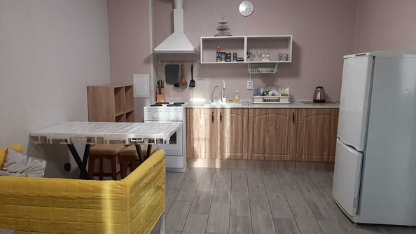 
   Продам 1-комнатную, 40 м², Ленина ул, 237

. Фото 2.