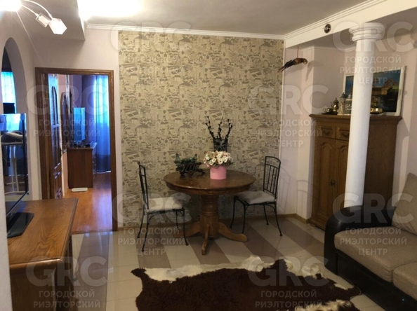 
   Продам 3-комнатную, 77 м², Пасечная ул, 61/2

. Фото 6.