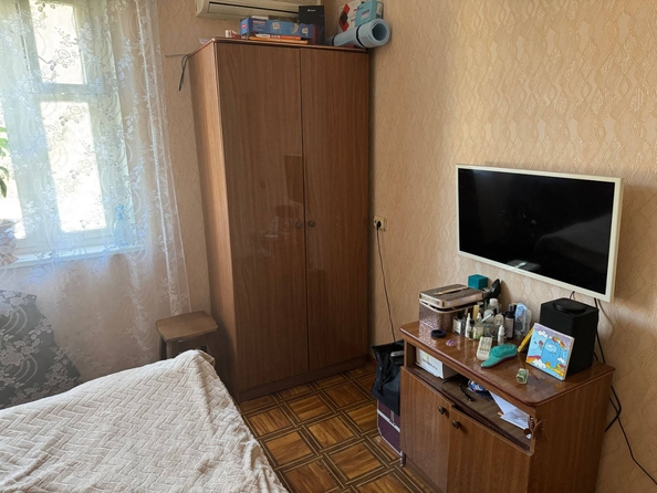 
   Продам 2-комнатную, 65 м², Победы ул, 111

. Фото 3.