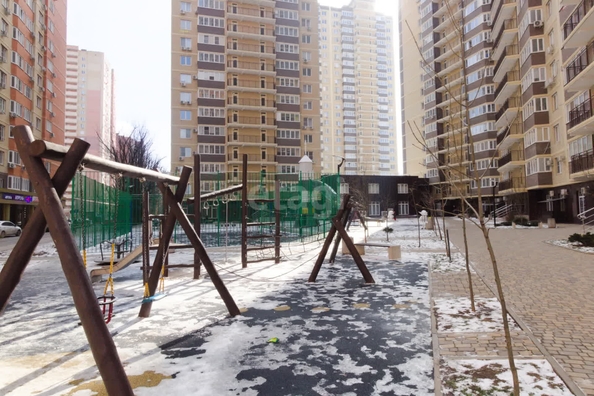 
   Продам 2-комнатную, 56.8 м², Домбайская ул, 55/1

. Фото 22.